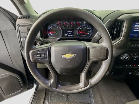 Used 2020 Chevrolet Silverado 1500 Custom w/ Custom Value Package image 13