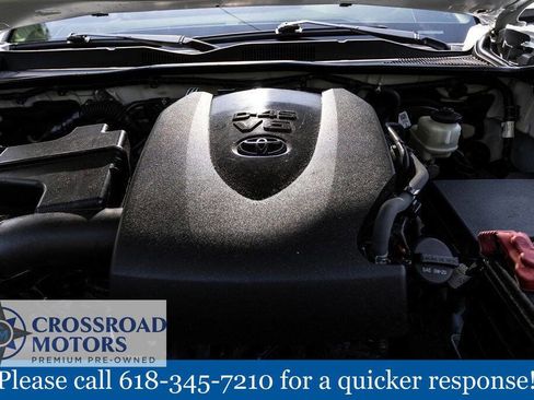 Used 2020 Toyota Tacoma SR AWD/4WD image 45