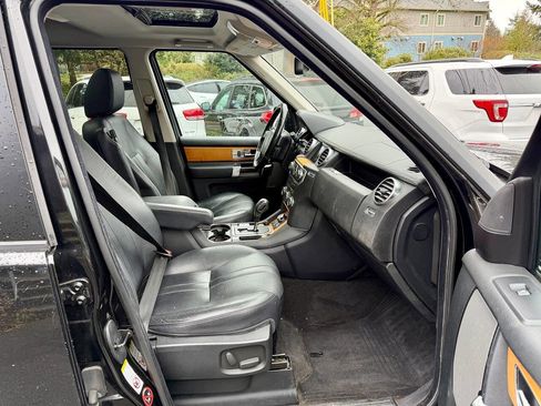 Used 2013 Land Rover LR4 HSE image 16