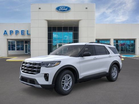 New 2026 Ford Explorer Active w/ Active Comfort Package RWD image 2