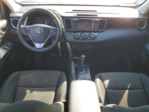 Used 2017 Toyota RAV4 LE image 15