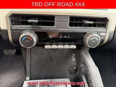 Certified 2024 Toyota Tacoma TRD Off-Road AWD/4WD image 24