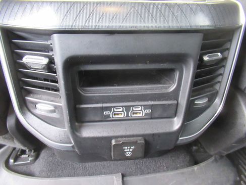 Used 2025 RAM 1500 Big Horn image 38