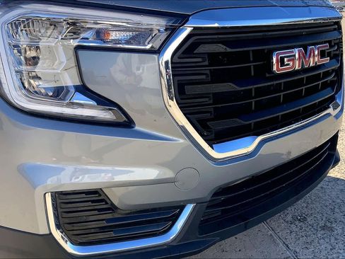 Certified 2023 GMC Terrain SLE image 27