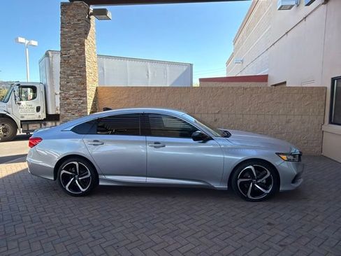 Used 2021 Honda Accord Sport Special Edition image 3