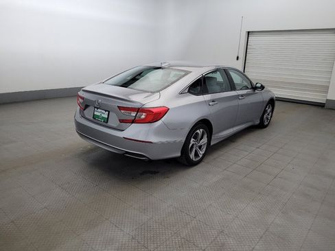 Used 2018 Honda Accord EX image 9