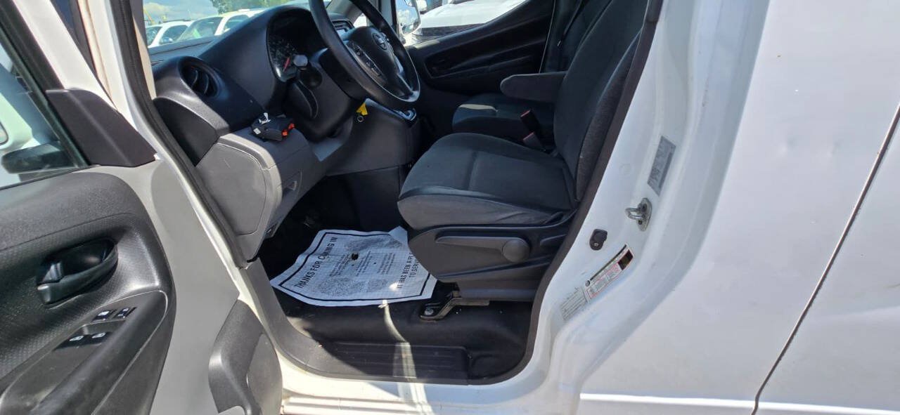 Used 2018 Nissan NV200 SV w/ Navigation Package FWD image 12