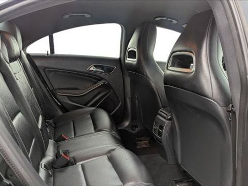 Used 2018 Mercedes-Benz CLA 250 image 18