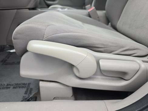 Used 2013 Honda CR-V LX image 26