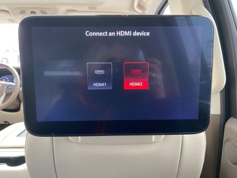 Used 2024 GMC Yukon XL Denali image 23