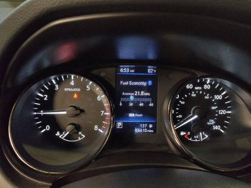 Used 2020 Nissan Rogue SV AWD/4WD image 23