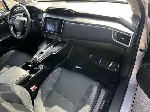 Used 2018 Honda Clarity Touring image 12