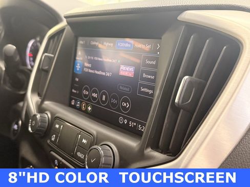 Used 2024 GMC Terrain SLT image 23