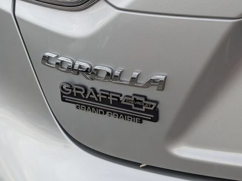 Used 2025 Toyota Corolla LE FWD image 32