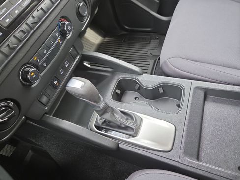 Used 2025 Nissan Frontier S w/ Tow Package image 25