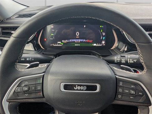 Used 2024 Jeep Grand Cherokee Limited 4xe image 32