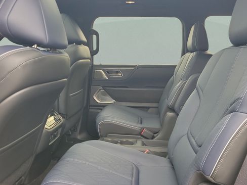 Certified 2026 INFINITI QX80 4WD w/ Sport Exterior Package image 41