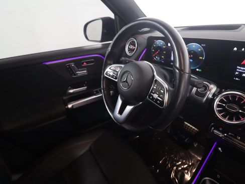 Used 2023 Mercedes-Benz EQB 350 4MATIC SUV image 10