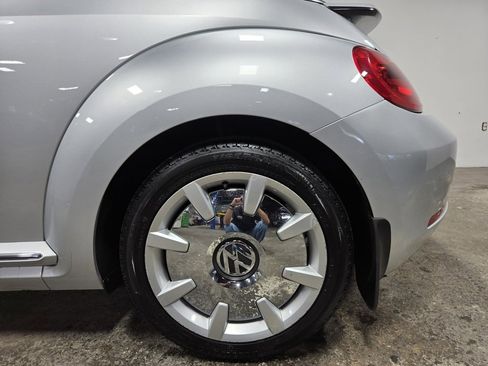 Used 2013 Volkswagen Beetle 2.5 image 51