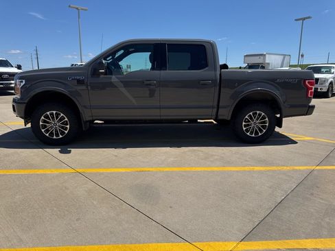 Used 2018 Ford F150 XLT w/ Equipment Group 302A Luxury AWD/4WD image 2