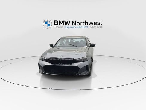 New 2026 BMW 330i xDrive Sedan w/ M Sport Package AWD/4WD image 8