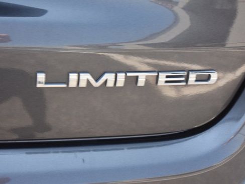 Used 2023 Jeep Compass Limited AWD/4WD image 8