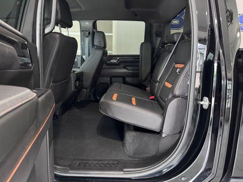 Certified 2025 GMC Sierra 2500 AT4 AWD/4WD image 15