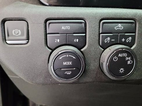 Used 2023 Chevrolet Silverado 1500 LT w/ Protection Package image 41