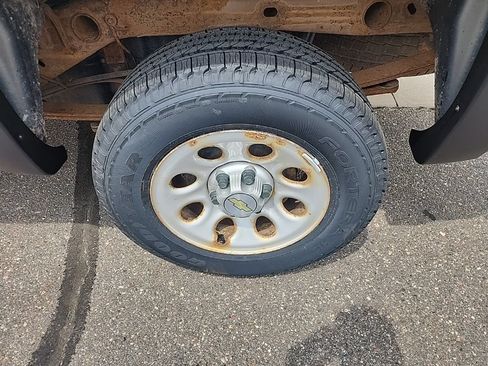Used 2011 Chevrolet Silverado 1500 W/T RWD image 5