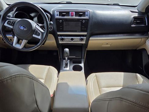 Used 2016 Subaru Outback 2.5i Limited AWD/4WD image 9