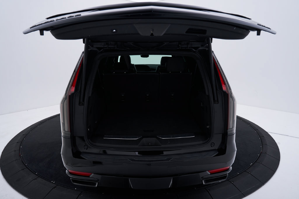Used 2022 Cadillac Escalade ESV Sport w/ Touring Package AWD/4WD image 23