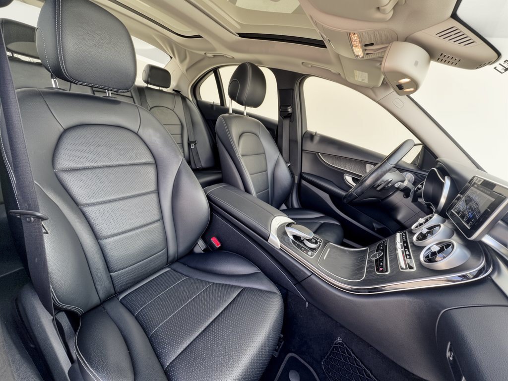 Used 2015 Mercedes-Benz C 300 4MATIC Sedan image 30