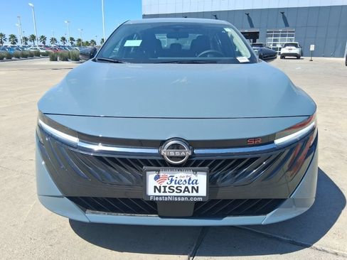 New 2026 Nissan Sentra SR w/ Floor Mat Package FWD image 2