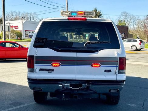 Used 2005 Ford Excursion XLT AWD/4WD image 5