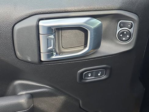 New 2026 Jeep Wrangler Unlimited Rubicon w/ Safety Group image 14