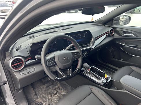 Used 2026 Chevrolet Trax RS w/ Driver Confidence Package image 8