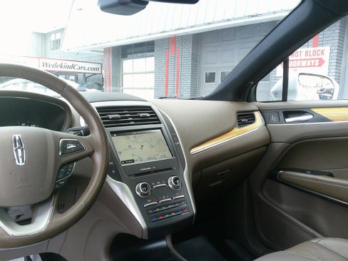 Used 2016 Lincoln MKC Reserve w/ Lincoln MKC Climate Package image 23