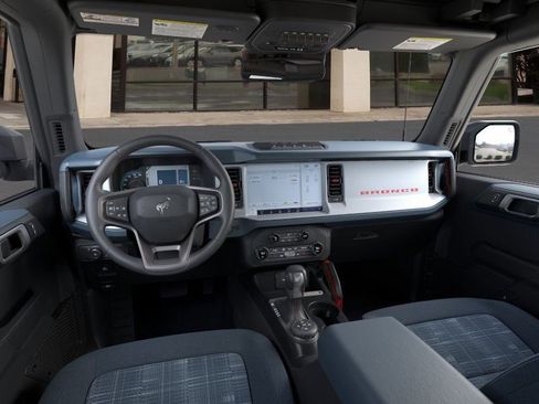 New 2025 Ford Bronco Heritage Edition image 10