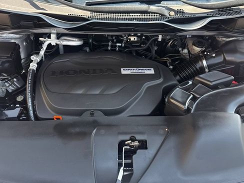 Used 2018 Honda Odyssey Elite image 14
