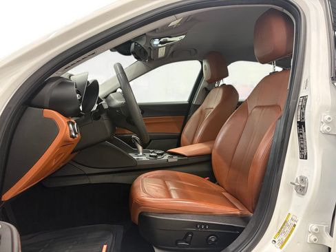 Used 2018 Alfa Romeo Giulia AWD image 10