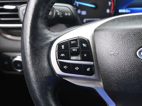 Used 2022 Ford Explorer Limited w/ Equipment Group 301A image 15