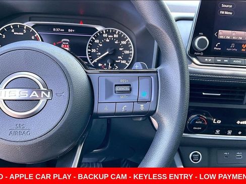 Used 2023 Nissan Rogue SV AWD/4WD image 12