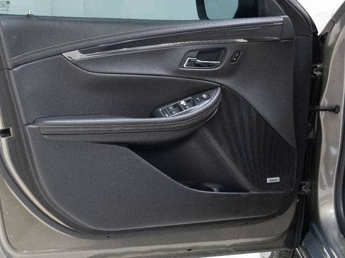 Used 2019 Chevrolet Impala Premier FWD image 20
