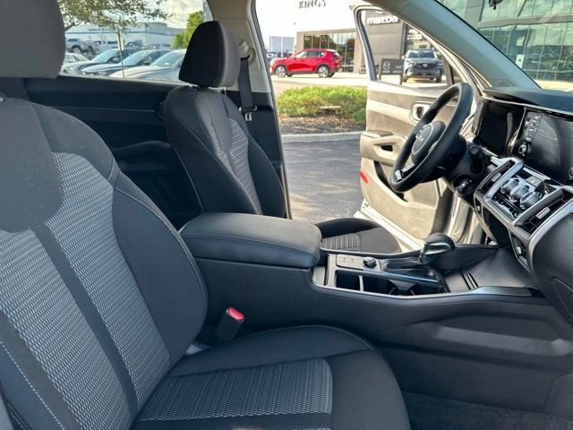 Used 2023 Kia Sorento LX AWD/4WD image 24