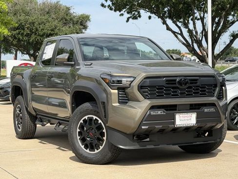 New 2026 Toyota Tacoma TRD Off-Road AWD/4WD image 2