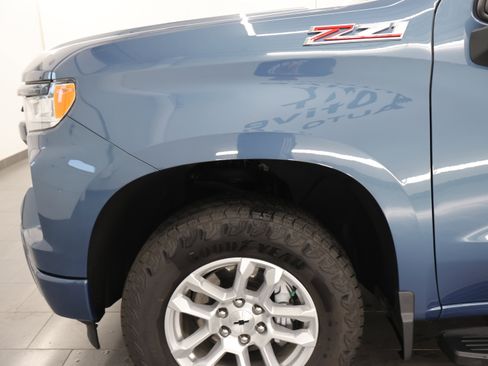 Used 2024 Chevrolet Silverado 1500 RST AWD/4WD image 34