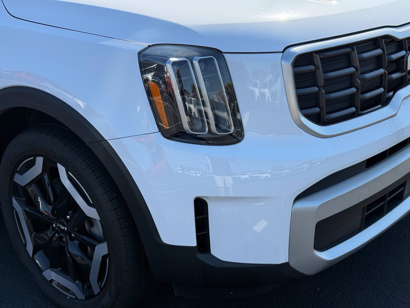 Used 2024 Kia Telluride S w/ S Sunroof Package AWD/4WD image 8