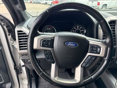 Used 2017 Ford F150 Platinum w/ Equipment Group 701A Luxury AWD/4WD image 22
