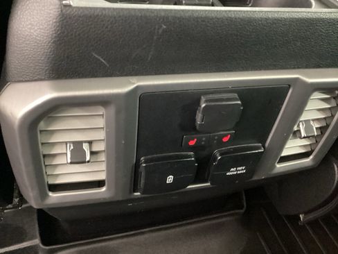 Used 2019 Ford F150 Platinum w/ Technology Package image 18