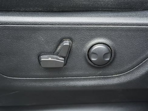 Used 2022 RAM 1500 Big Horn AWD/4WD image 46